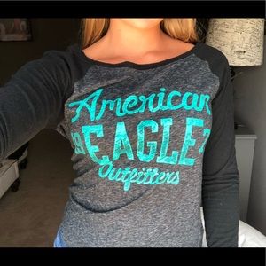 American eagle long sleeve t